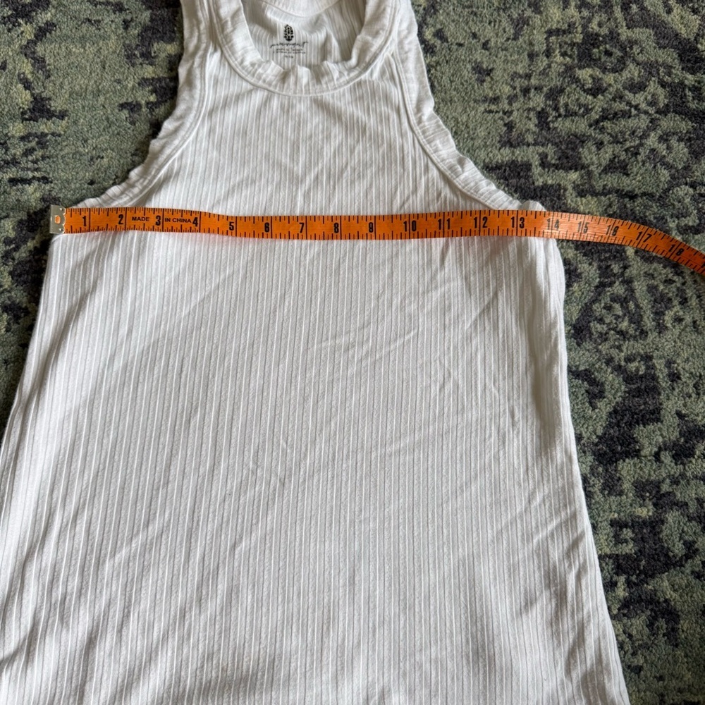 FLAWED White Ribbed FP Movement Blissed Out Full Length Tank Top Sz M Casual Gym - Picture 10 of 11
